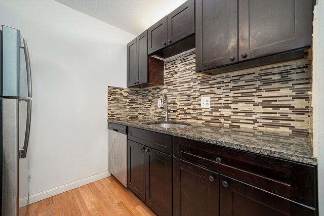 133 Commander Shea Blvd 505, Quincy, MA 02171