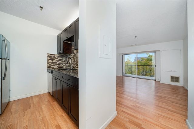 133 Commander Shea Blvd 505, Quincy, MA 02171