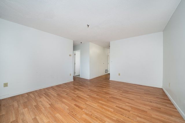 133 Commander Shea Blvd 505, Quincy, MA 02171