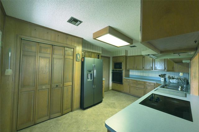 390 Johnson Road, Coldspring, TX 77331