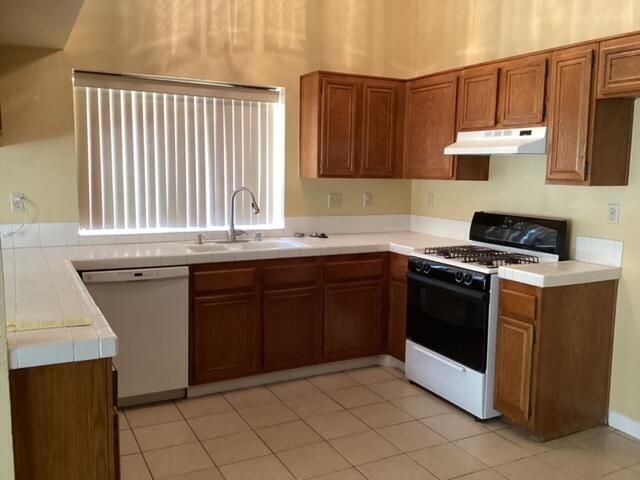 4660 Grandview Drive, Palmdale, CA 93551