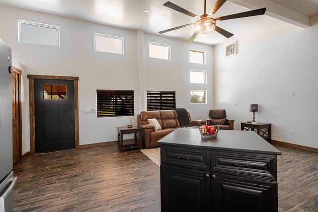 3587 W Madison Avenue, Fresno, CA 93706