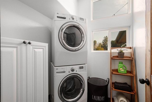 3587 W Madison Avenue, Fresno, CA 93706