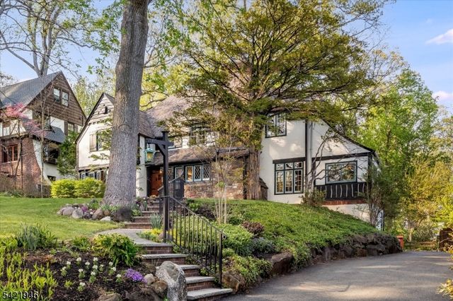 5 Fairview Ter, Maplewood Twp., NJ 07040