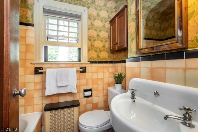 5 Fairview Ter, Maplewood Twp., NJ 07040