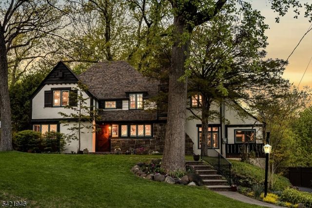 5 Fairview Ter, Maplewood Twp., NJ 07040