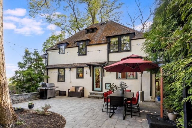 5 Fairview Ter, Maplewood Twp., NJ 07040