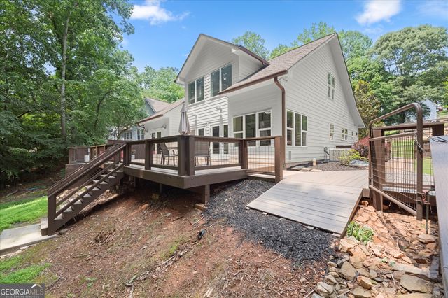 7135 Haw Creek Place, Gainesville, GA 30506