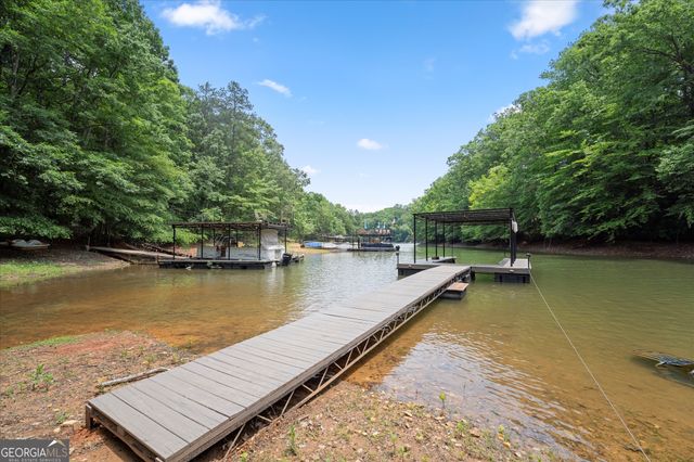 7135 Haw Creek Place, Gainesville, GA 30506