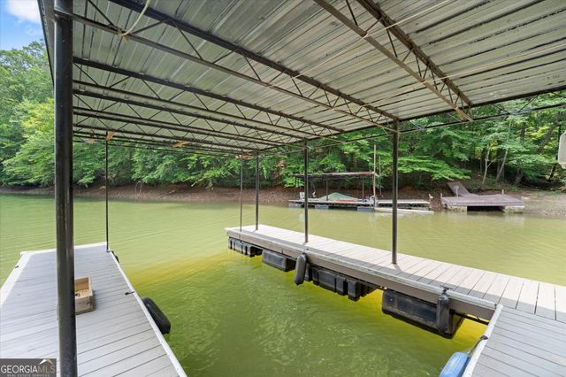 7135 Haw Creek Place, Gainesville, GA 30506