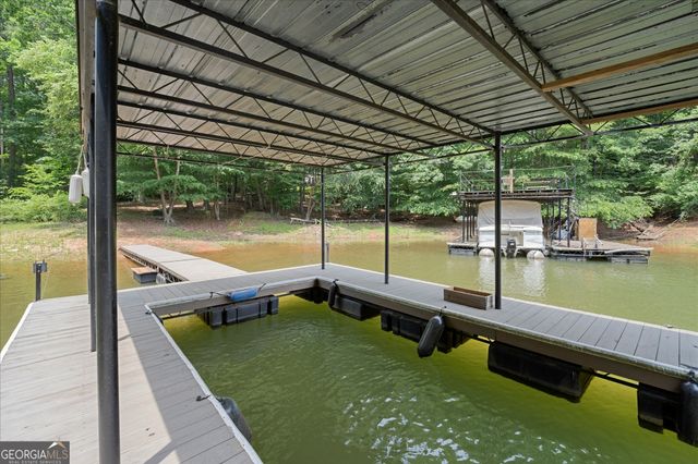 7135 Haw Creek Place, Gainesville, GA 30506
