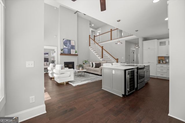 7135 Haw Creek Place, Gainesville, GA 30506