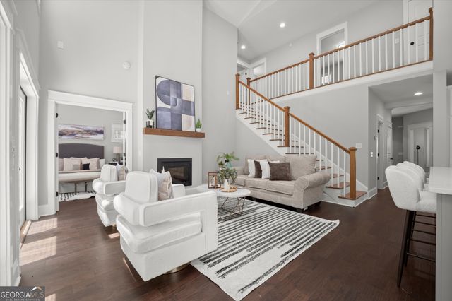 7135 Haw Creek Place, Gainesville, GA 30506