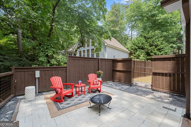 7135 Haw Creek Place, Gainesville, GA 30506