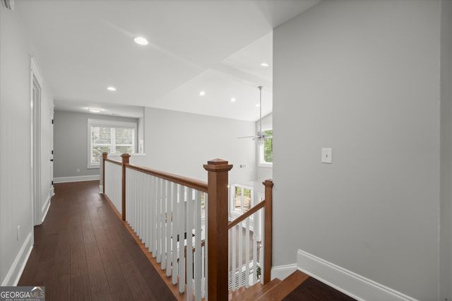 7135 Haw Creek Place, Gainesville, GA 30506