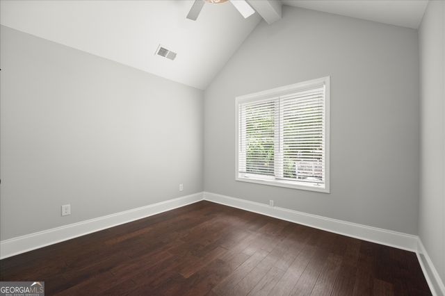 7135 Haw Creek Place, Gainesville, GA 30506