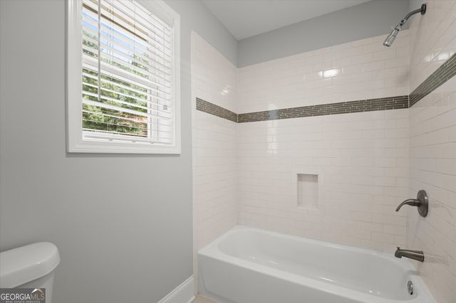 7135 Haw Creek Place, Gainesville, GA 30506