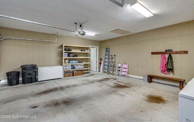 109 W Legacy Drive, Brandon, MS 39042