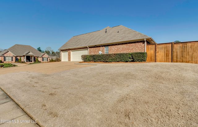 109 W Legacy Drive, Brandon, MS 39042