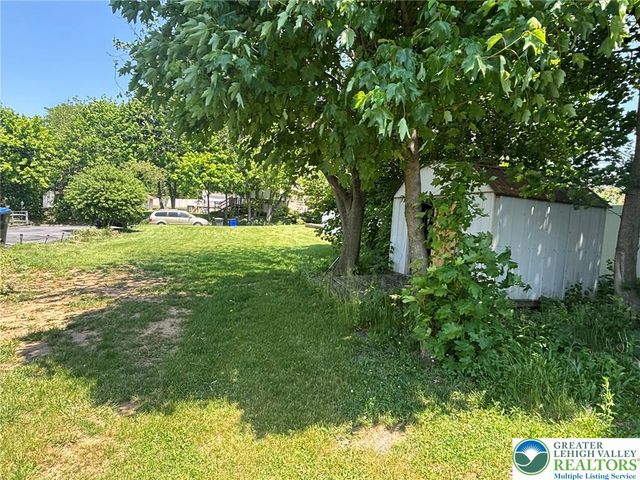 920 East Juniata Street, Salisbury Twp, PA 18103
