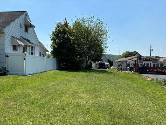 920 East Juniata Street, Salisbury Twp, PA 18103