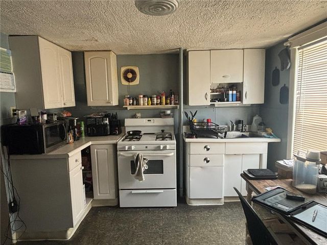 920 East Juniata Street, Salisbury Twp, PA 18103