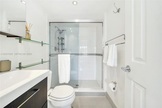 290 Sunrise Drive 3K, Key Biscayne, FL 33149