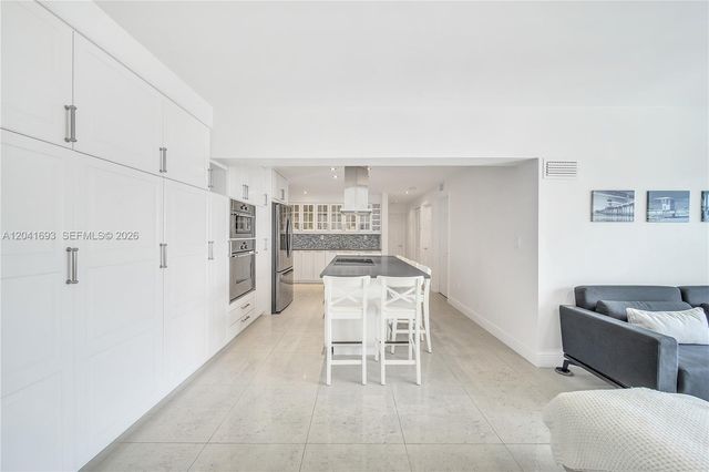 290 Sunrise Drive 3K, Key Biscayne, FL 33149