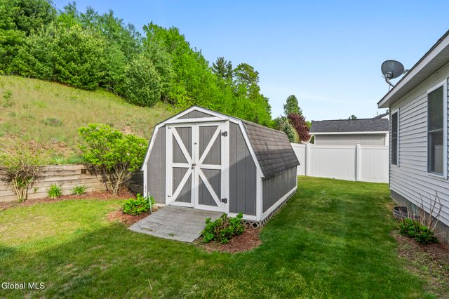 48 S Whitney Road, Saratoga Springs, NY 12866