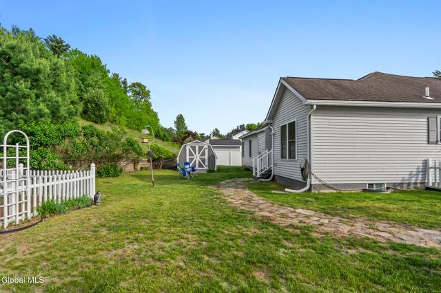 48 S Whitney Road, Saratoga Springs, NY 12866