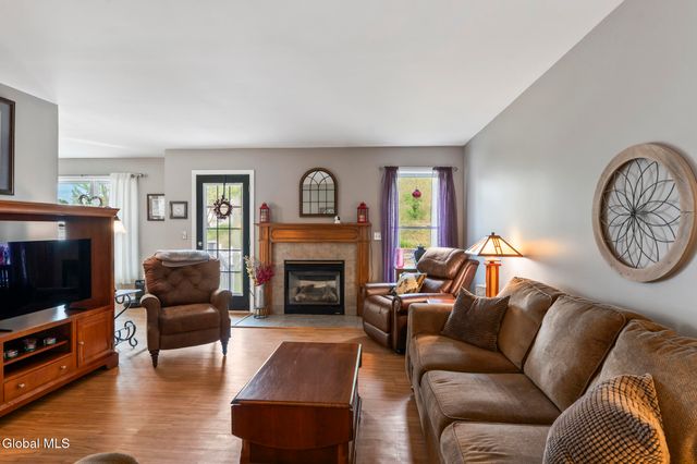 48 S Whitney Road, Saratoga Springs, NY 12866