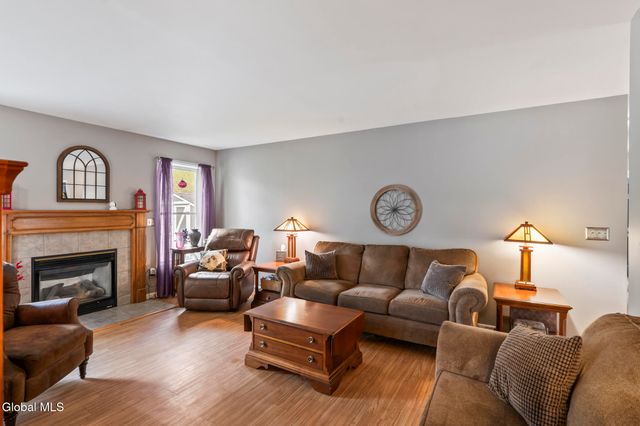 48 S Whitney Road, Saratoga Springs, NY 12866
