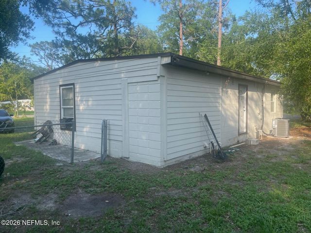 10491 PINEHURST Drive, Jacksonville, FL 32218