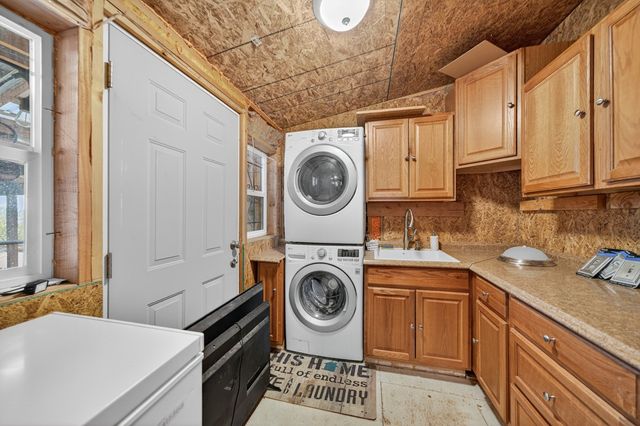 3650 S Blue Stone Road, Kingman, AZ 86401