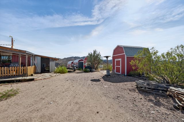 3650 S Blue Stone Road, Kingman, AZ 86401