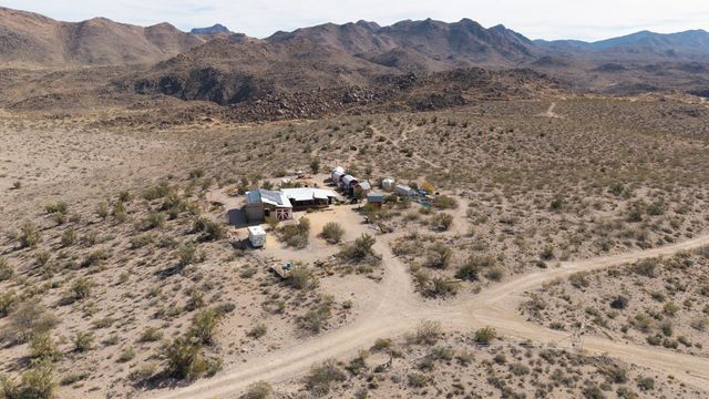 3650 S Blue Stone Road, Kingman, AZ 86401