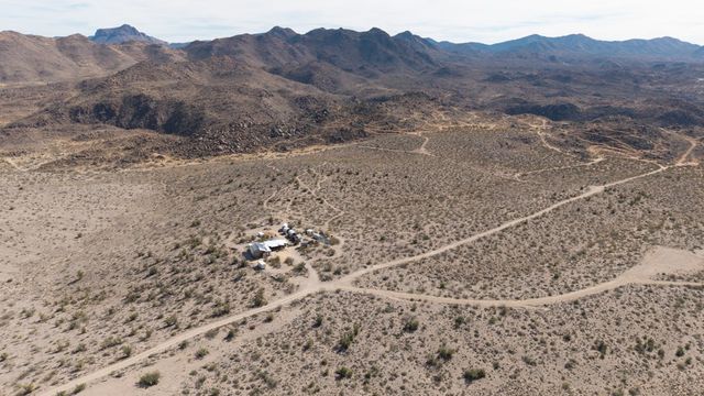 3650 S Blue Stone Road, Kingman, AZ 86401