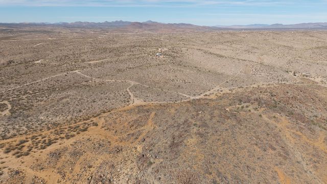 3650 S Blue Stone Road, Kingman, AZ 86401