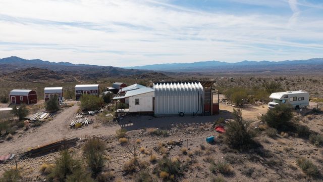 3650 S Blue Stone Road, Kingman, AZ 86401