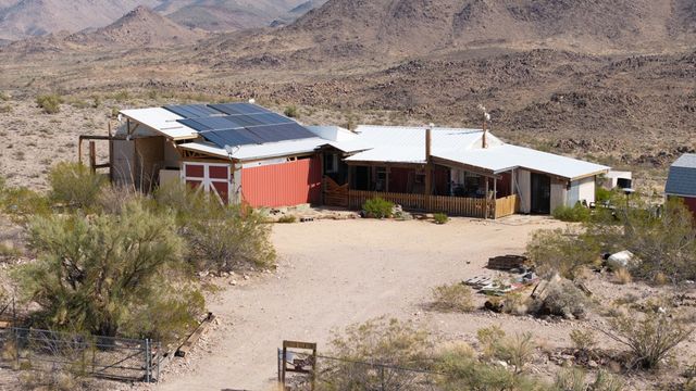 3650 S Blue Stone Road, Kingman, AZ 86401