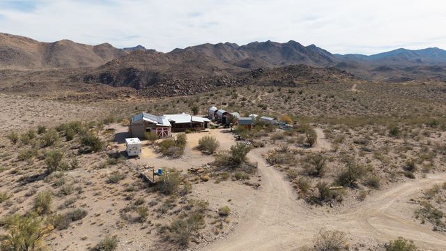 3650 S Blue Stone Road, Kingman, AZ 86401