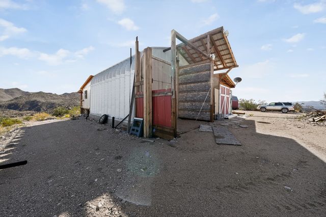 3650 S Blue Stone Road, Kingman, AZ 86401