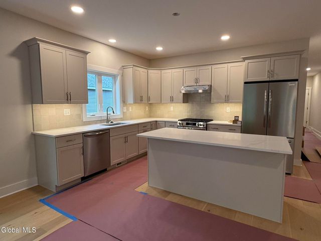 16 Quail Run, Voorheesville, NY 12186
