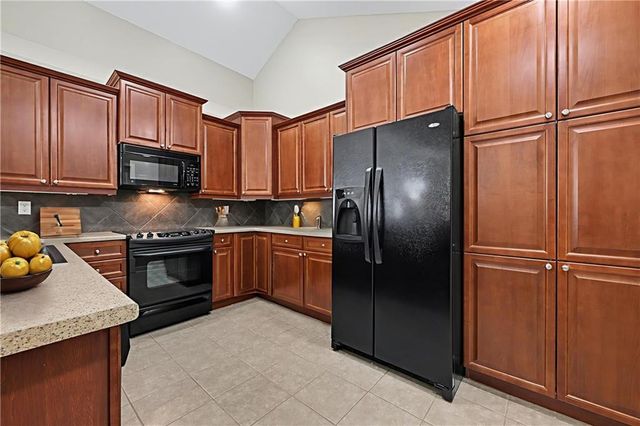 7156 Hedge Lane Terrace, Shawnee, KS 66227