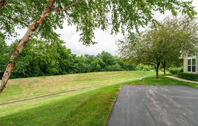 7156 Hedge Lane Terrace, Shawnee, KS 66227