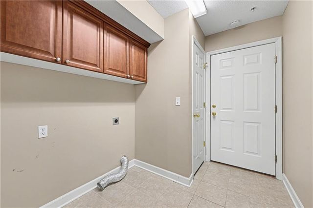 7156 Hedge Lane Terrace, Shawnee, KS 66227