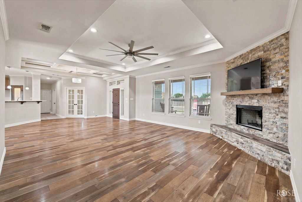 Image 10 of property listing at 201 Burlington Road, San Angelo, TX 76901