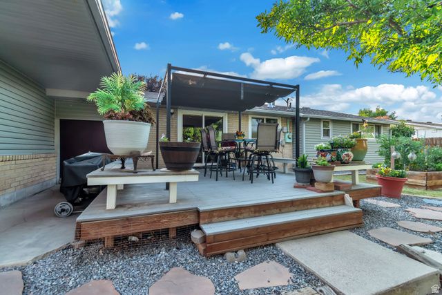 4883 S 3040 ST, Taylorsville, UT 84129