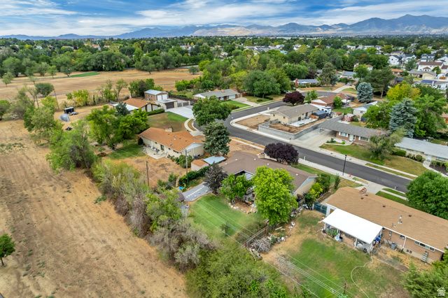 4883 S 3040 ST, Taylorsville, UT 84129