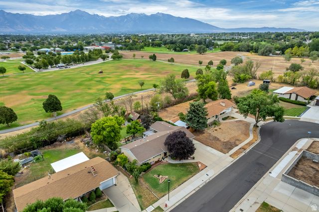 4883 S 3040 ST, Taylorsville, UT 84129